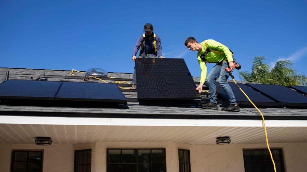 can you use solar panels to power your home