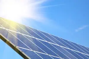 Reasons to Go Solar: How Solar Energy Benefits the Environment.